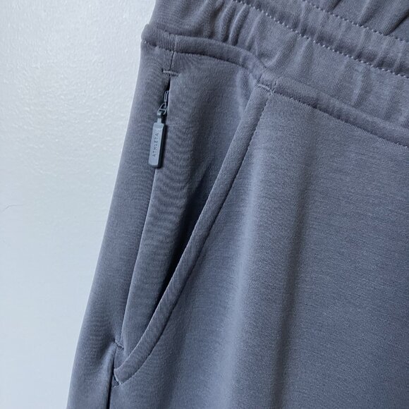 Athleta Seasoft Mid Rise Straight Crop Pants Womens Gray Outdoor Runnning - Picture 3 of 9